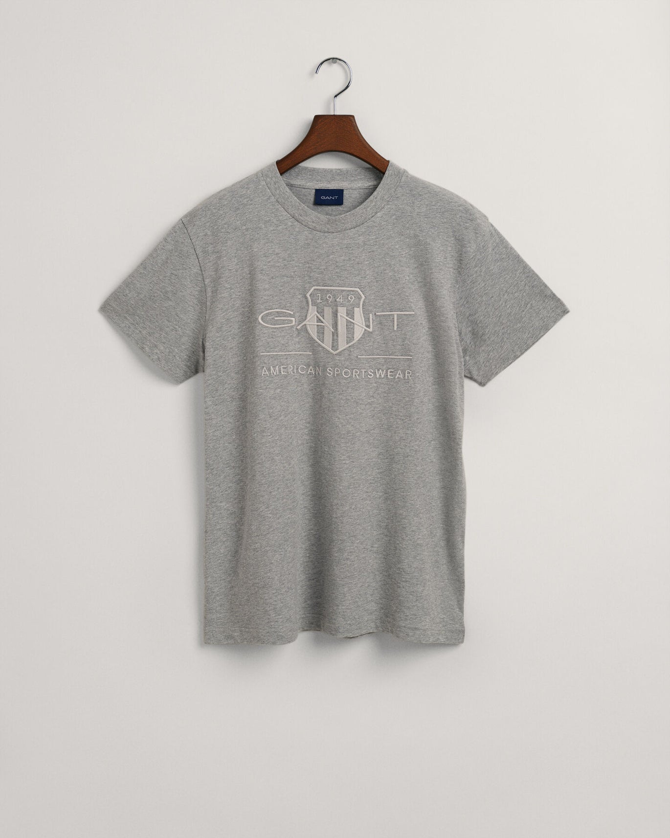 Prenda Básica Marca Camiseta GANT Archive Shield Unisex Adulto Prenda Básica Marca Camiseta GANT Archive Shield Unisex Adulto