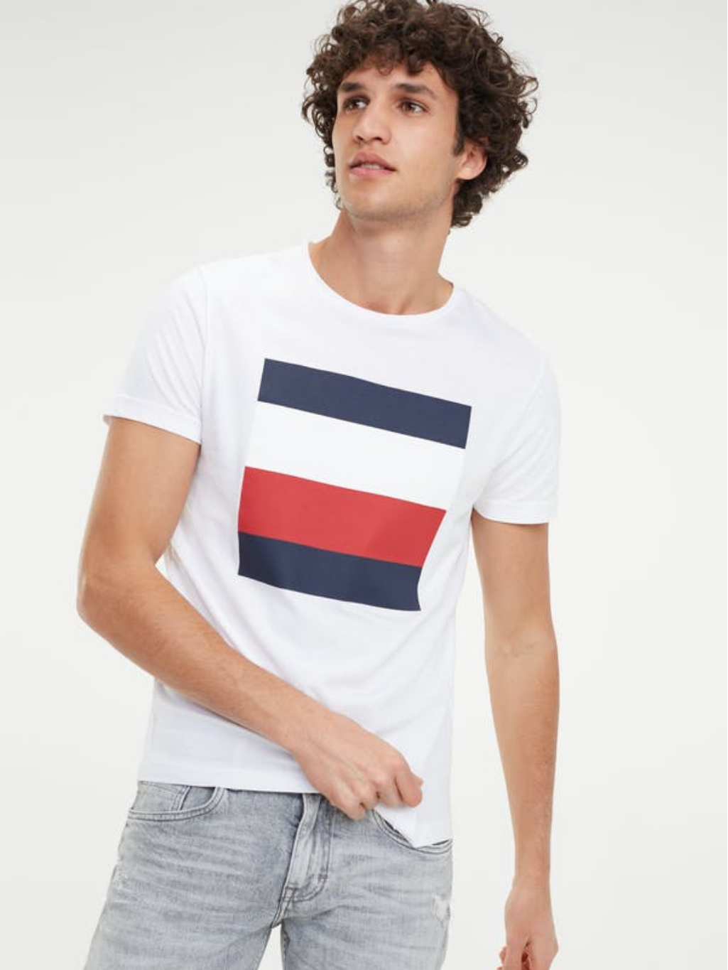 Signature Colour-Blocked Design T-Shirt